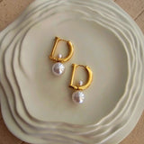 Dee Pearl Earrings
